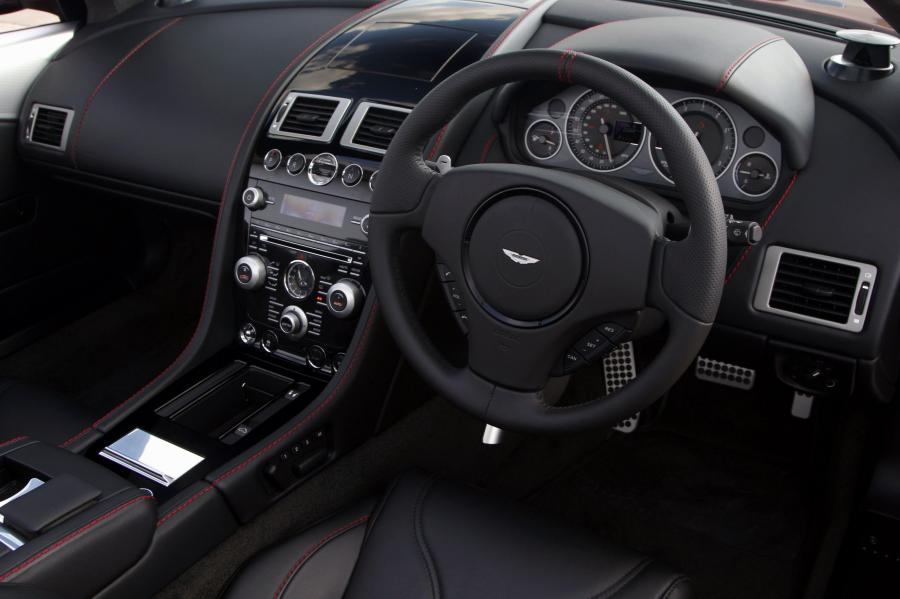 Торпедо Aston Martin DBS Volante 2009 года  (UK) (фото 3 из 47)